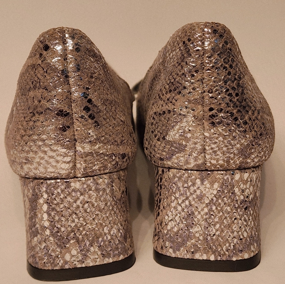 Naturalizer Women's Mavis Bow Pump In Silver Metallic Snake Size 6 - Picture 11 of 15